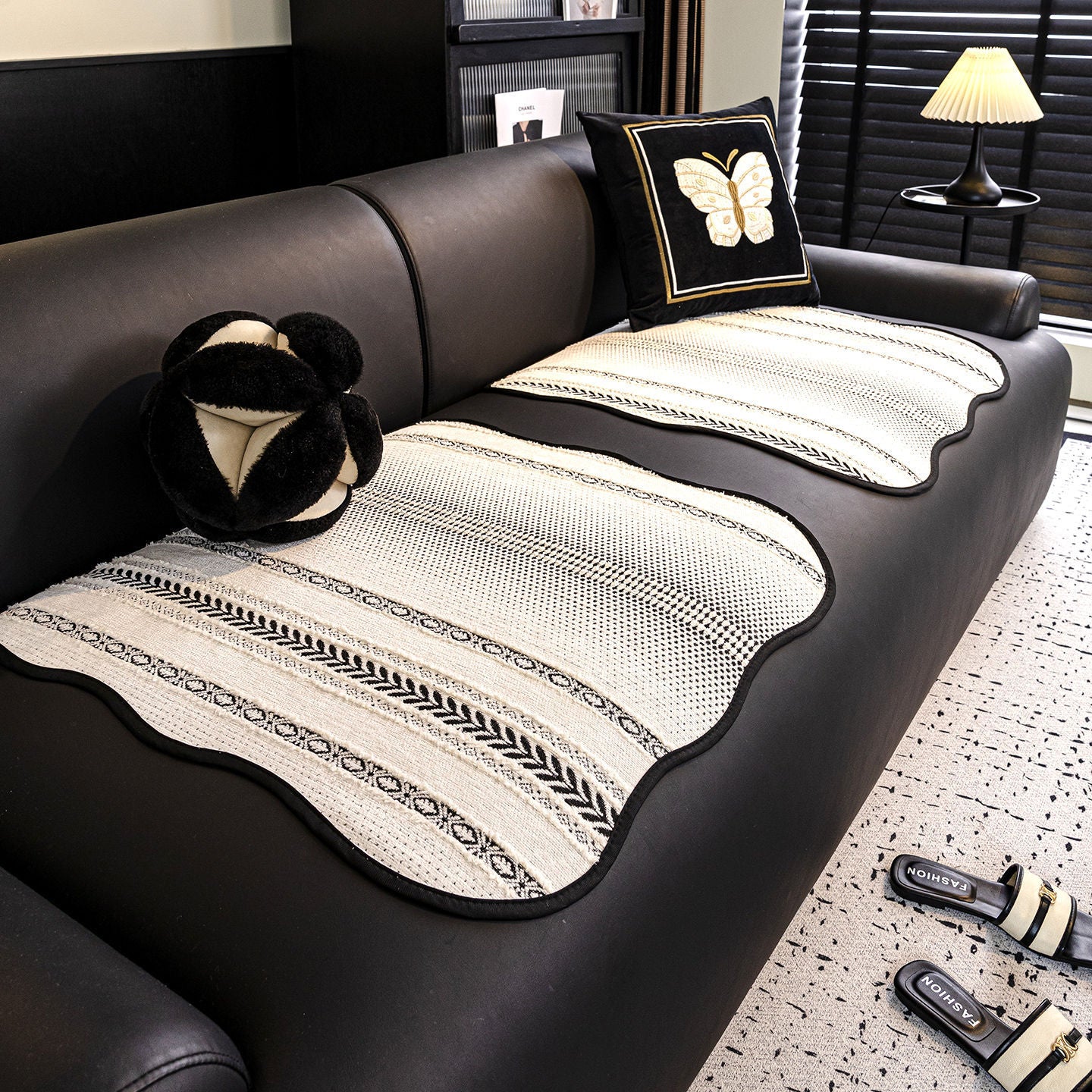 2025 new single person sofa cushion high-grade single-chip split cushion special cushion for leather sofa for all seasons.
