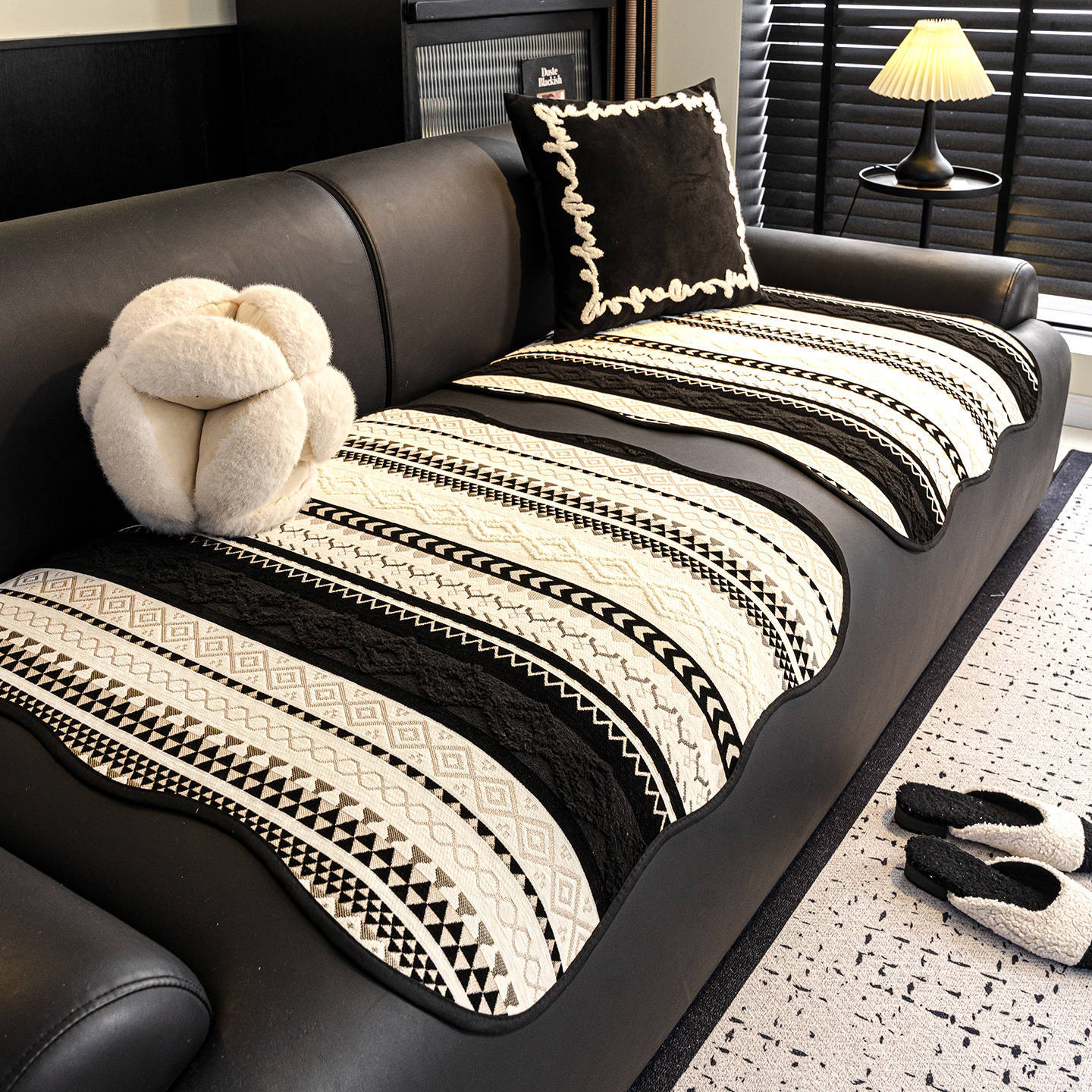 2025 new single person sofa cushion high-grade single-chip split cushion special cushion for leather sofa for all seasons.