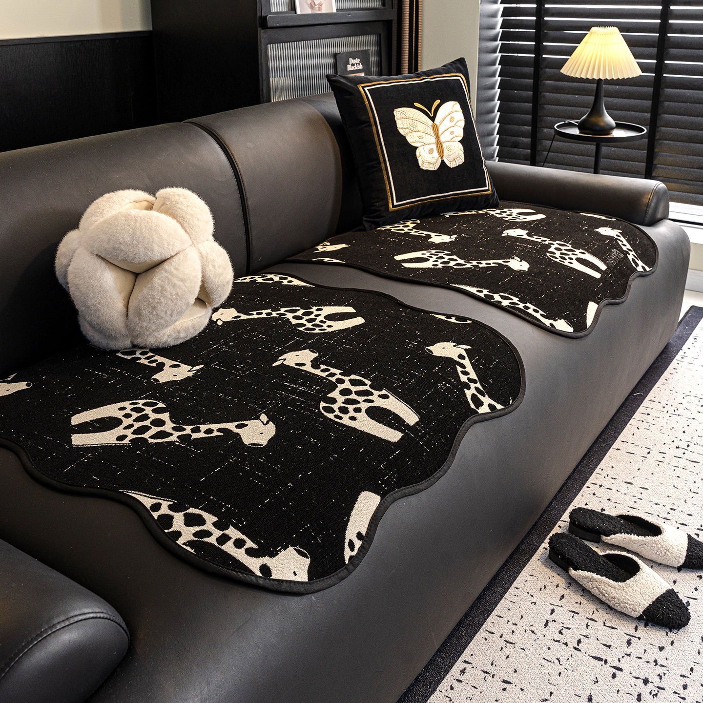 2025 new single person sofa cushion high-grade single-chip split cushion special cushion for leather sofa for all seasons.