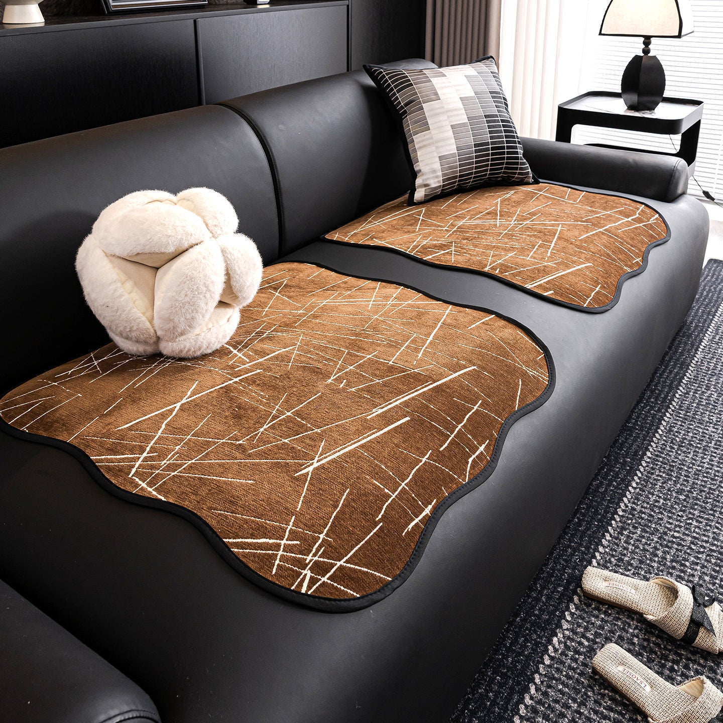 2025 new single person sofa cushion high-grade single-chip split cushion special cushion for leather sofa for all seasons.
