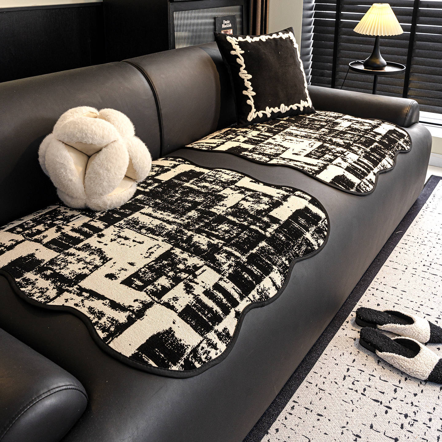 2025 new single person sofa cushion high-grade single-chip split cushion special cushion for leather sofa for all seasons.